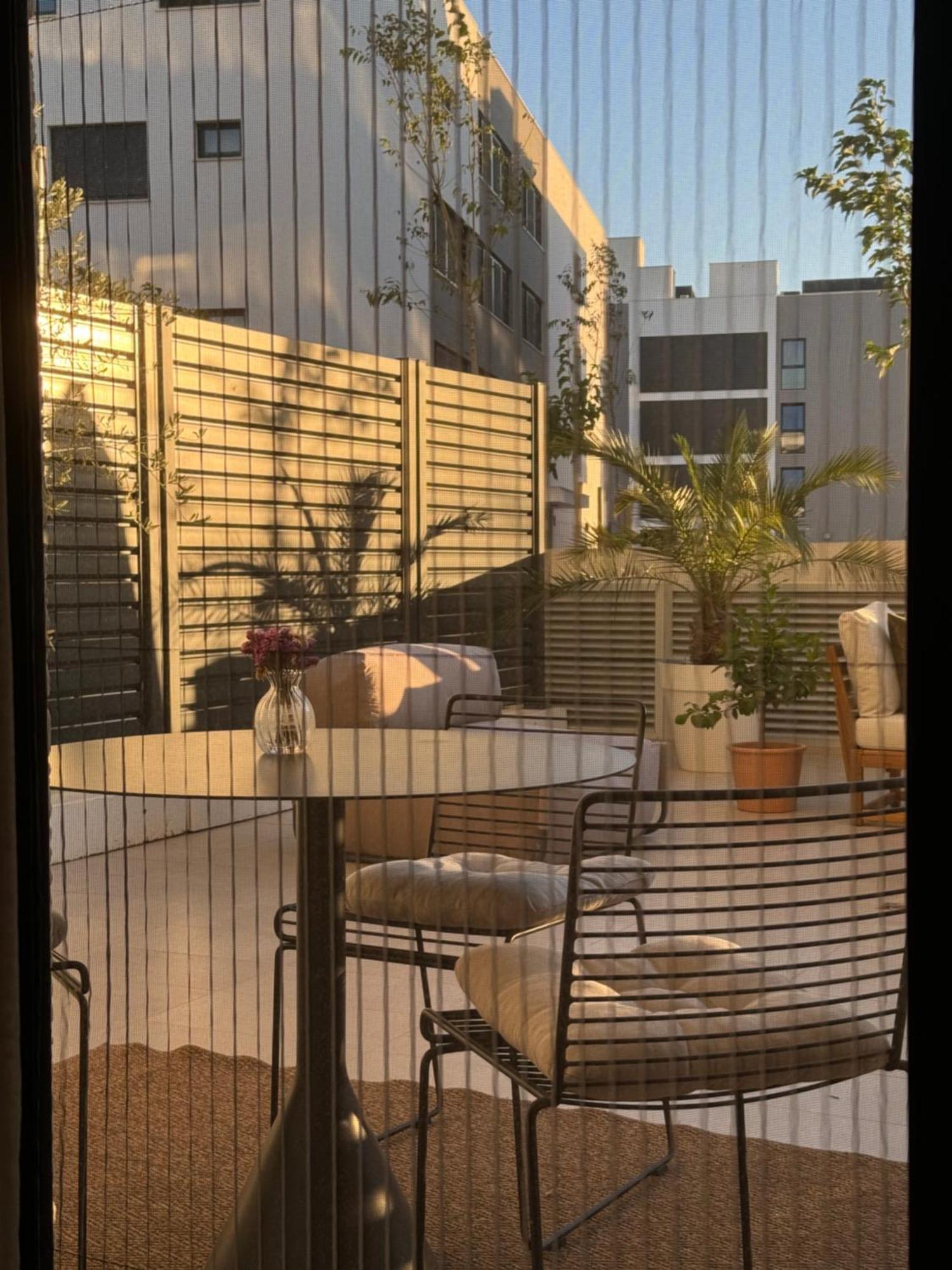 Capitol Apartment *